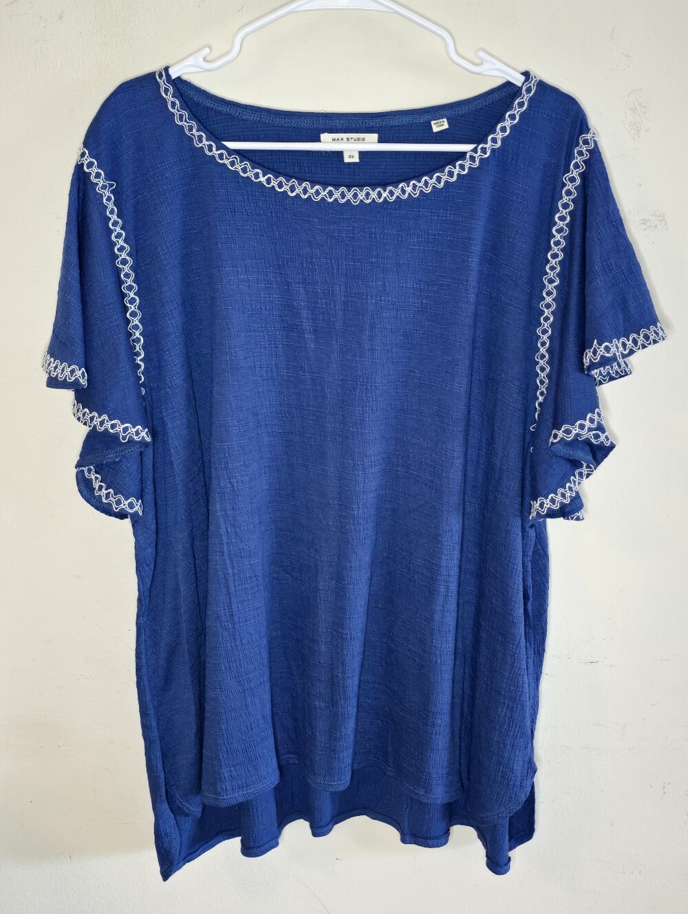 Max Studio London Top Women's Size 3X Blue Embroidered Flutter Sleeve Boho Plus